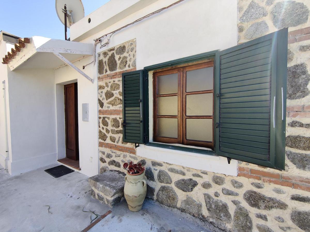Casa Spezzara Villa Santa Domenica  Eksteriør billede